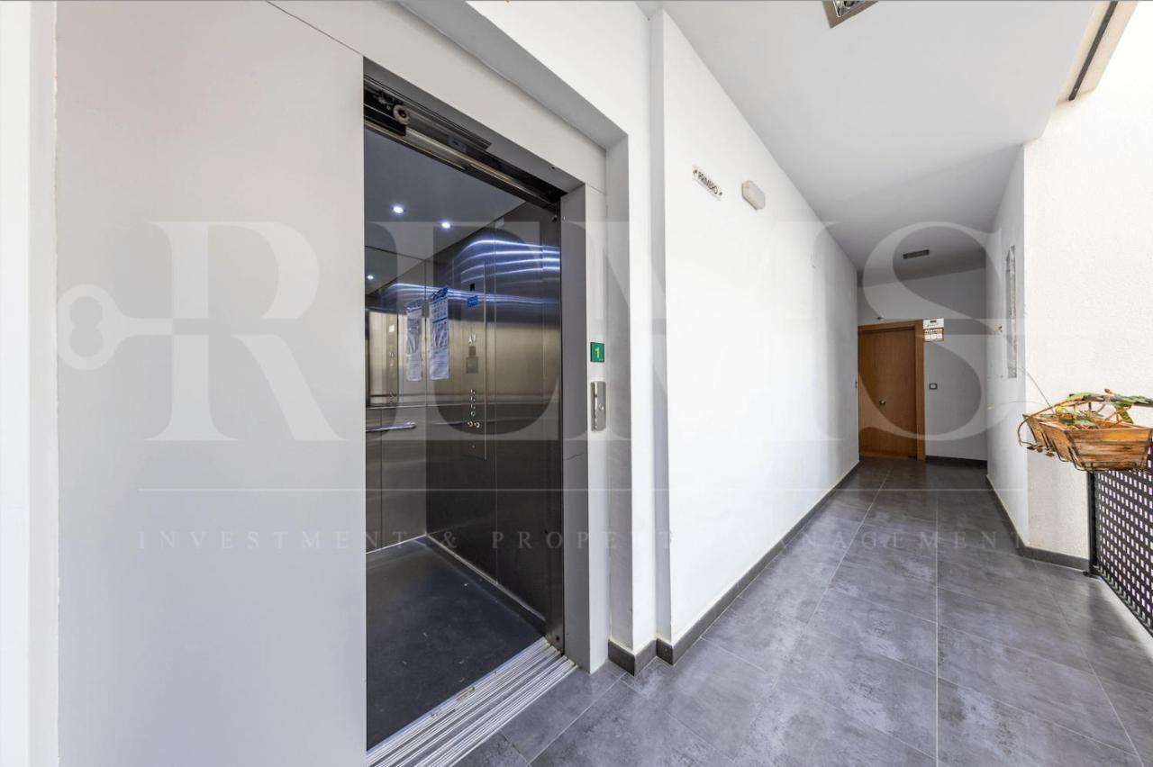 מאלגה Relaxing Apartment With Parking In The Center By Rems מראה חיצוני תמונה