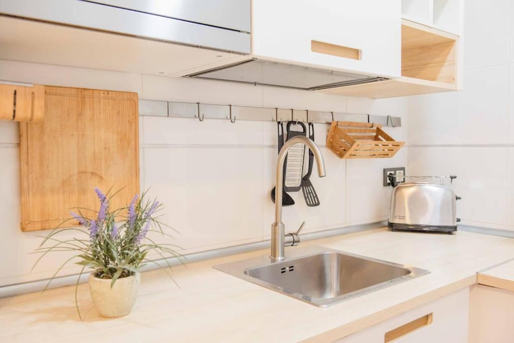 מאלגה Relaxing Apartment With Parking In The Center By Rems מראה חיצוני תמונה
